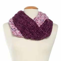 New 🔥 Cuddl-Duds Accessories 👩 Womens Cuddl Duds® Chenille Infinity Scarf 💯